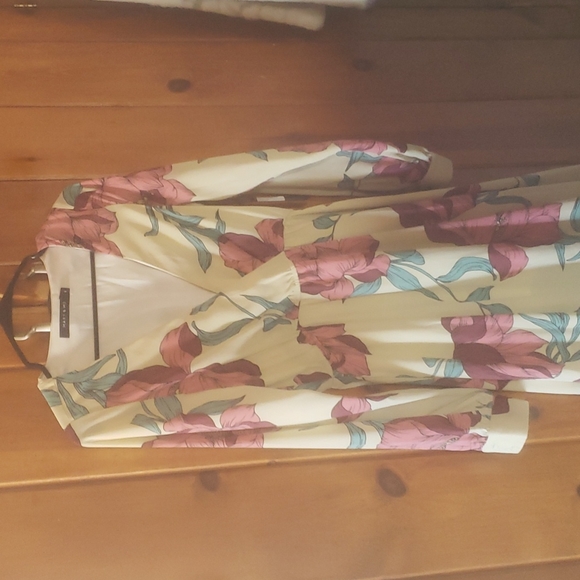 Mary & Mo dress floral floor length gown. - Picture 3 of 3